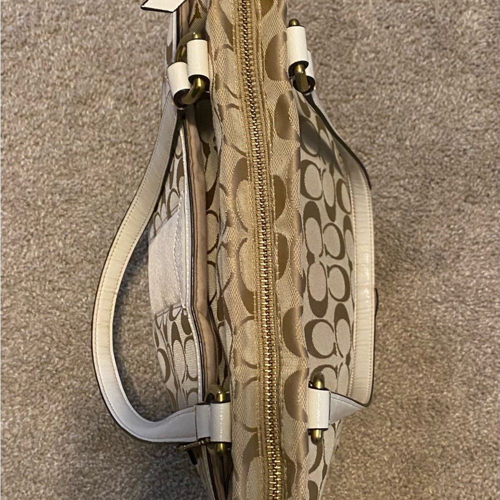 Coach Beige Signature Canvas Shoulder Bag with Cream Trim - Picture 6 of 10